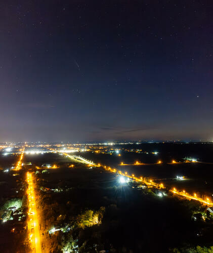 Sky comet